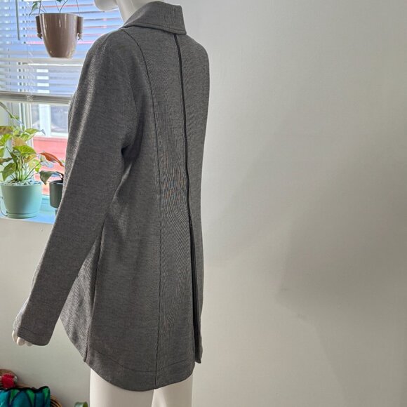 CABI Heather Gray Chic Tailored Fit Dropoff Blazer Women's Size Medium - Picture 3 of 7